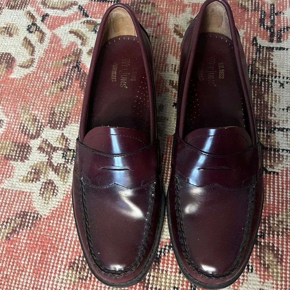 G.H. Bass Weejun’s Classic Penny Loafers in Wine - Picture 4 of 9